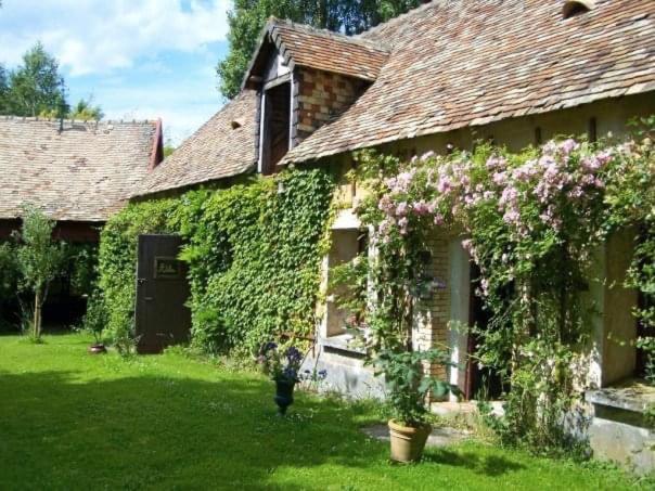 Cottage Proche Circuit 24 Heures Le Mans Proche De Paris Jeux Olympiques Autoroute A 5Km La Chapelle-Saint-Remy ภายนอก รูปภาพ